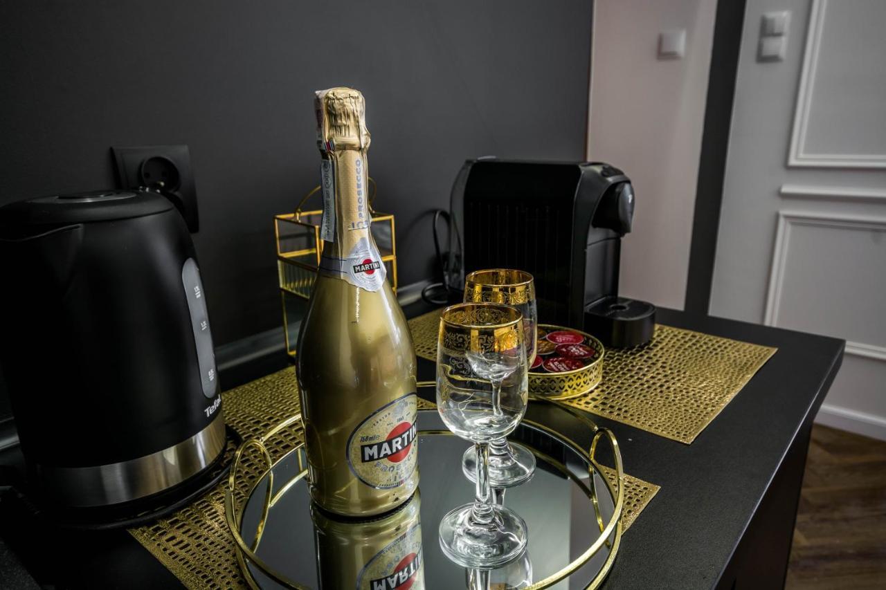 Zamoyskiego Jacuzzi Apartment Krasków Eksteriør bilde