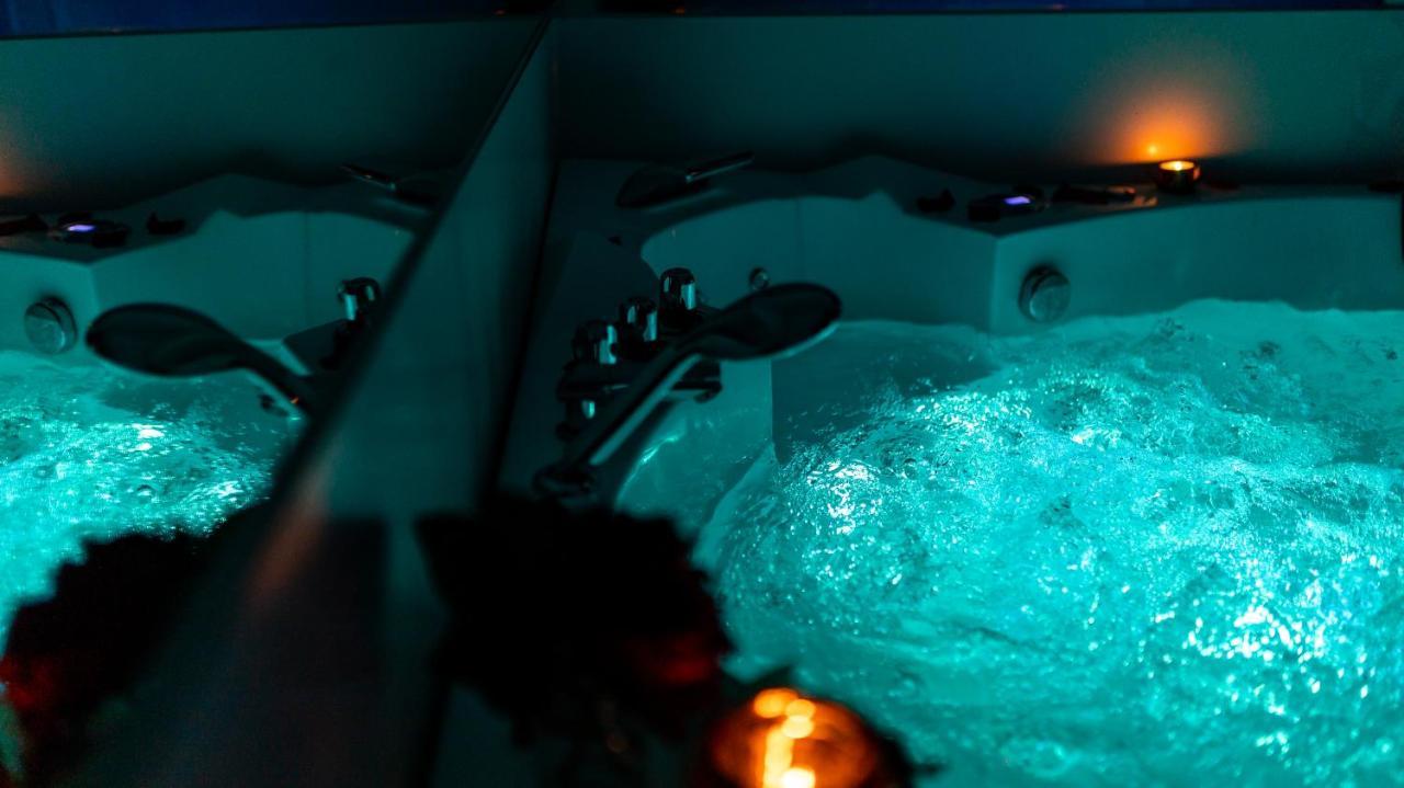 Zamoyskiego Jacuzzi Apartment Krasków Eksteriør bilde