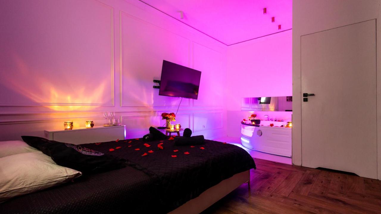 Zamoyskiego Jacuzzi Apartment Krasków Eksteriør bilde