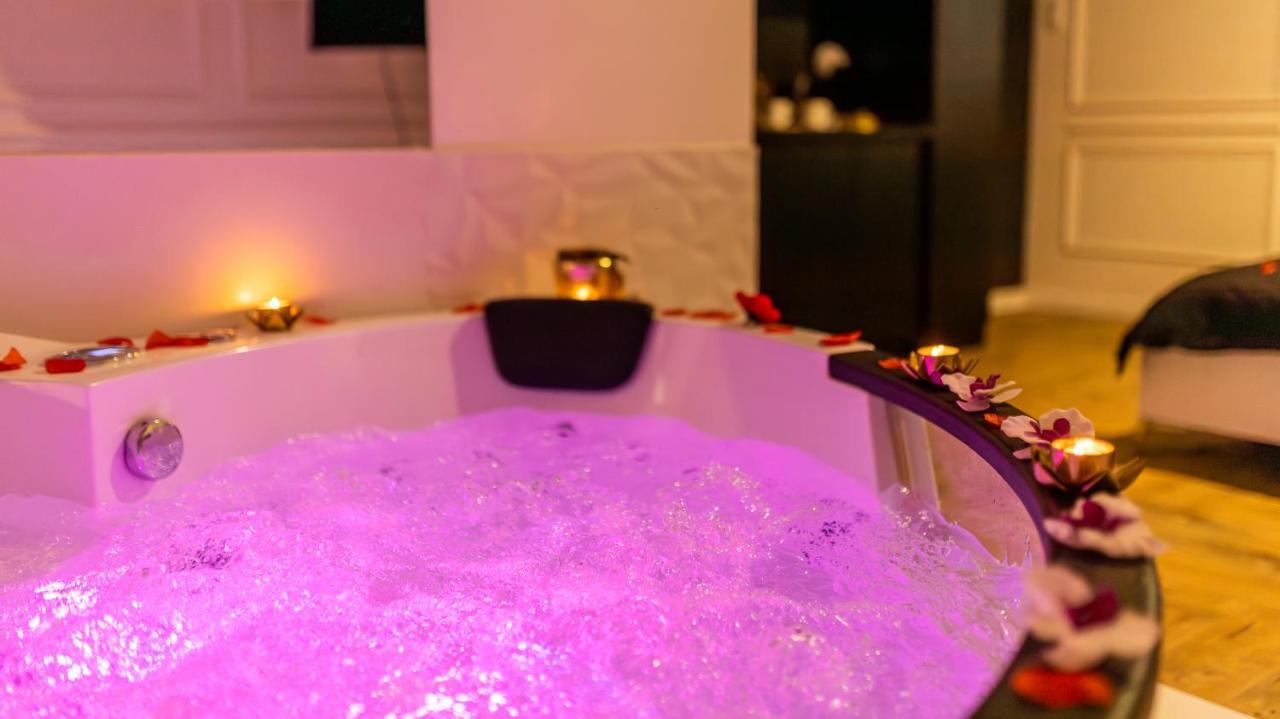 Zamoyskiego Jacuzzi Apartment Krasków Eksteriør bilde